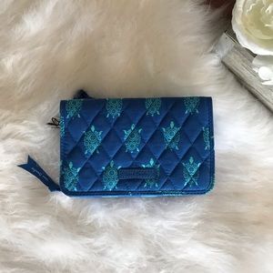 NWT Vera Bradley RFID 3 in 1 Crossbody Turtles